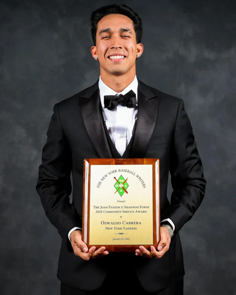 Oswaldo Cabrera's Net worth 2025